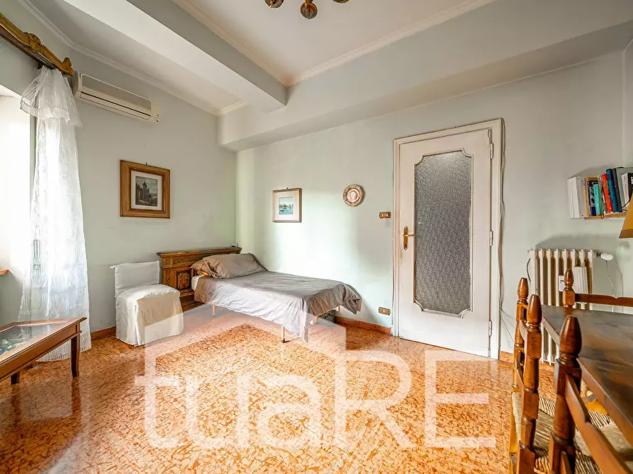 Immagine 6 di Appartamento in vendita  in Via Appia Nuova a Roma