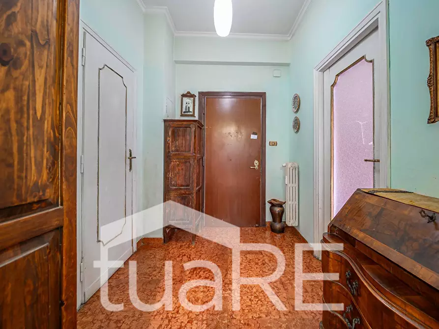 Immagine 10 di Appartamento in vendita  in Via Appia Nuova a Roma