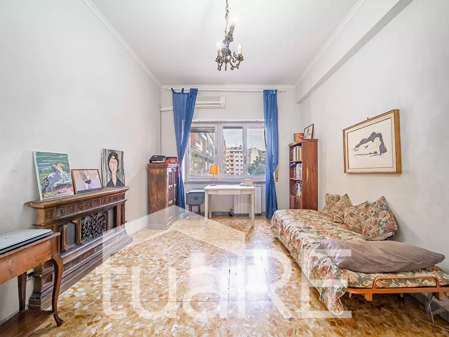 Immagine 14 di Appartamento in vendita  in Via Appia Nuova a Roma