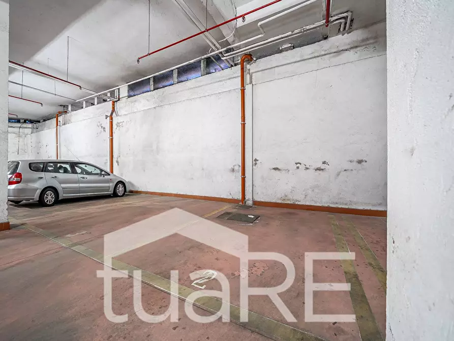 Immagine 21 di Appartamento in vendita  in Via Appia Nuova a Roma