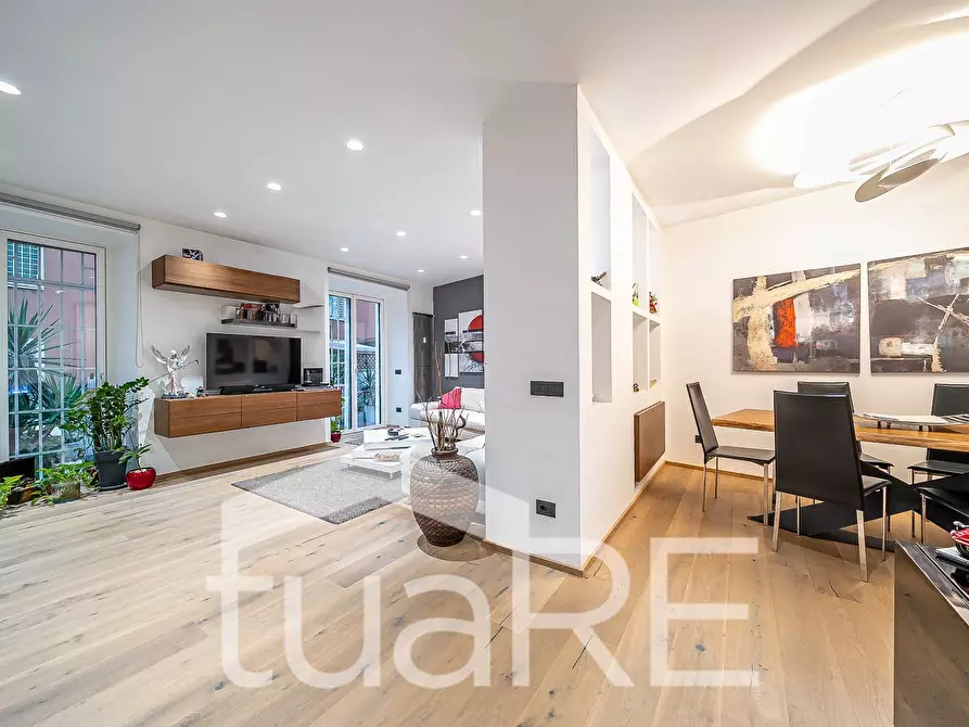 Immagine 5 di Appartamento in vendita  in Via Acherusio a Roma