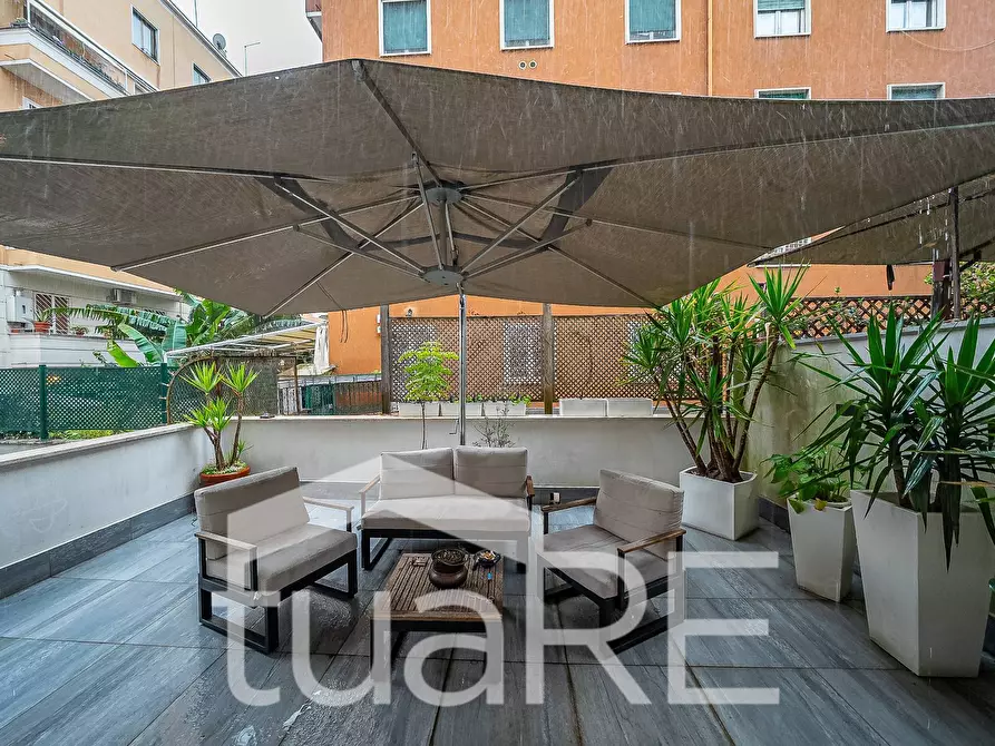 Immagine 7 di Appartamento in vendita  in Via Acherusio a Roma