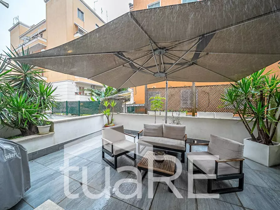 Immagine 8 di Appartamento in vendita  in Via Acherusio a Roma