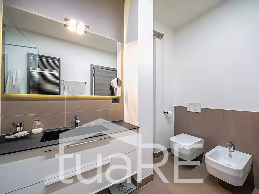 Immagine 19 di Appartamento in vendita  in Via Acherusio a Roma