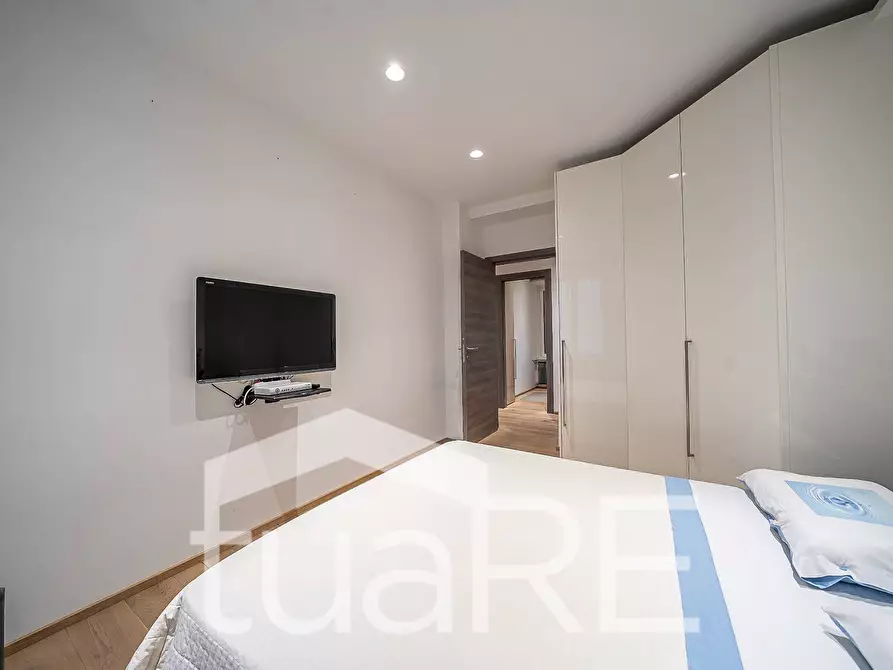 Immagine 12 di Appartamento in vendita  in Via Acherusio a Roma