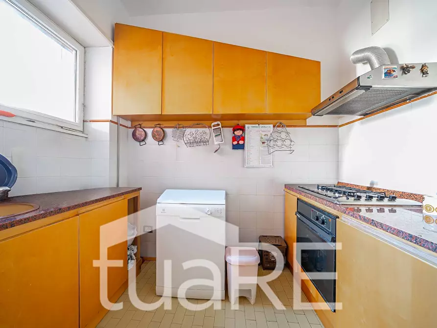 Immagine 7 di Appartamento in vendita  in Via Livio Pentimalli a Roma