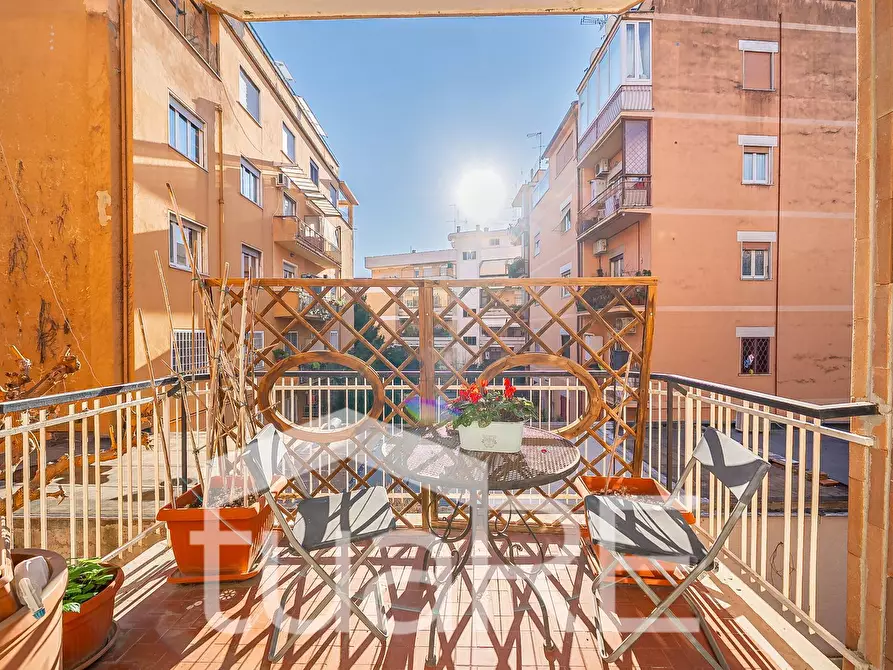 Immagine 12 di Appartamento in vendita  in Via Livio Pentimalli a Roma