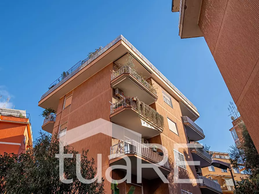 Immagine 19 di Appartamento in vendita  in Via Livio Pentimalli a Roma