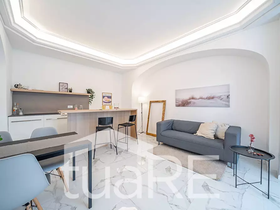 Immagine 2 di Appartamento in vendita  in Via Labicana a Roma