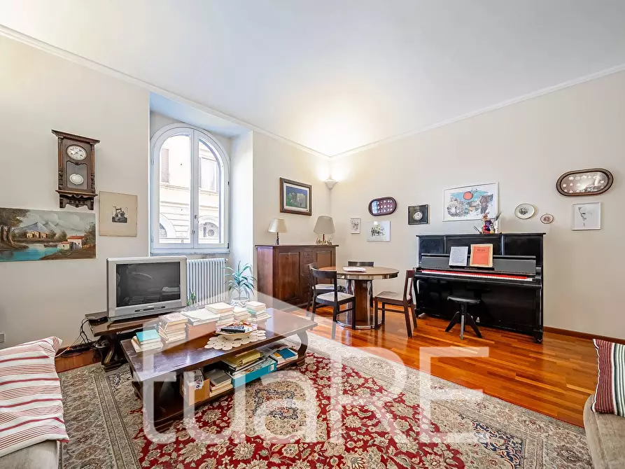 Immagine 2 di Appartamento in vendita  in Via Gaeta a Roma