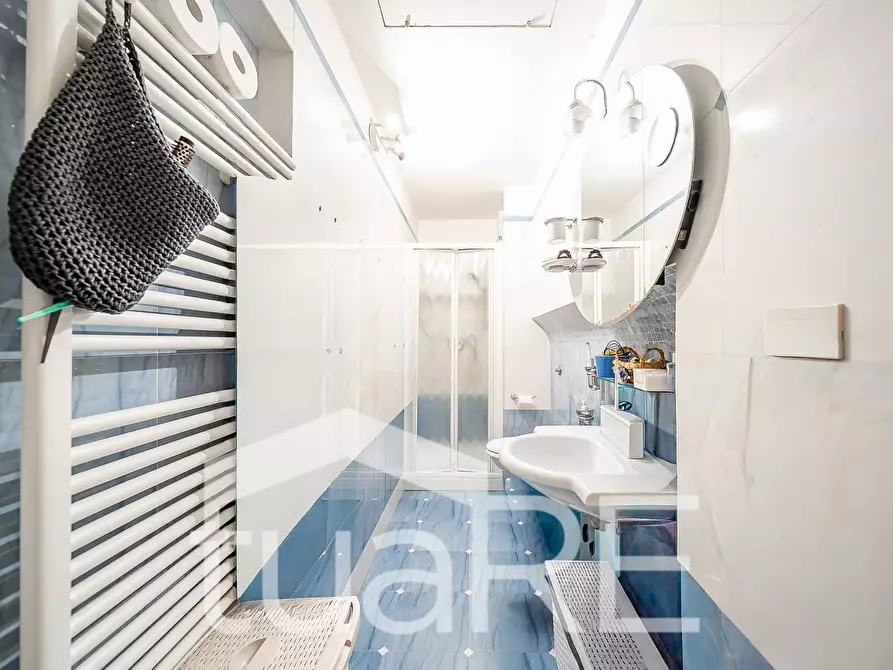 Immagine 22 di Appartamento in vendita  in Via Gaeta a Roma