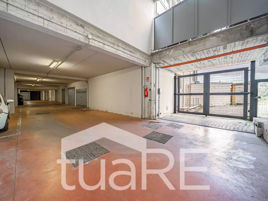 Immagine 5 di Box auto in vendita  in Via Vicolungo a Roma