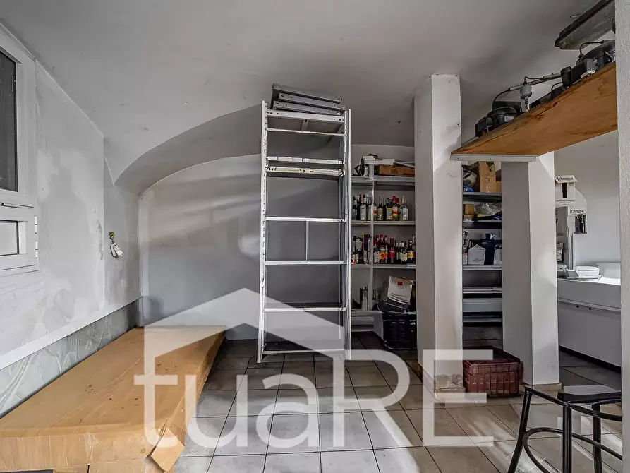 Immagine 13 di Negozio in vendita  in Via Principe Eugenio a Roma