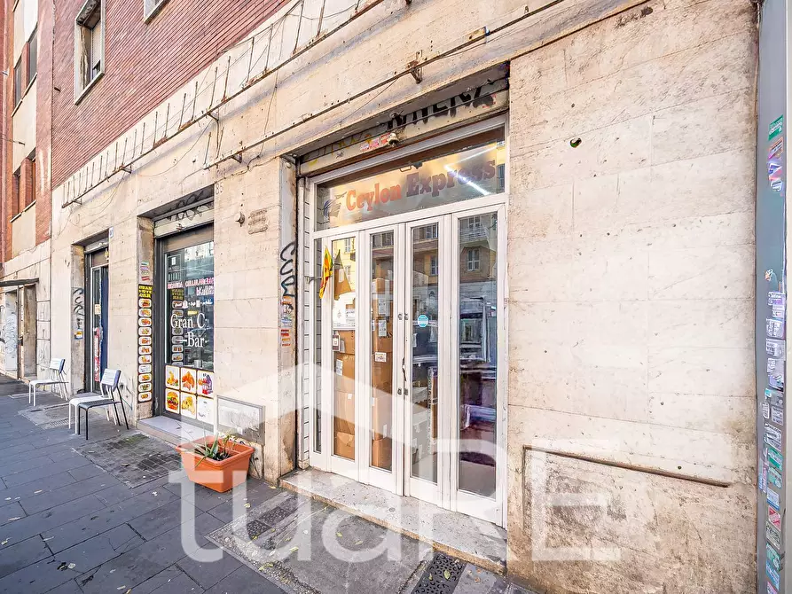 Immagine 11 di Negozio in vendita  in Via Principe Eugenio a Roma