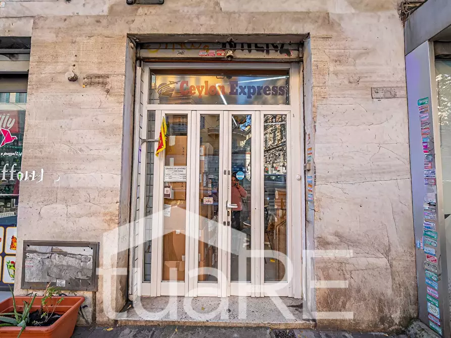 Immagine 15 di Negozio in vendita  in Via Principe Eugenio a Roma