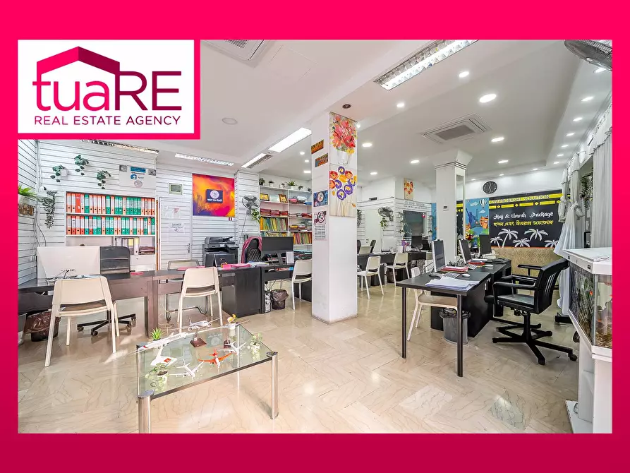 Immagine 1 di Negozio in vendita  in Via Principe Eugenio a Roma