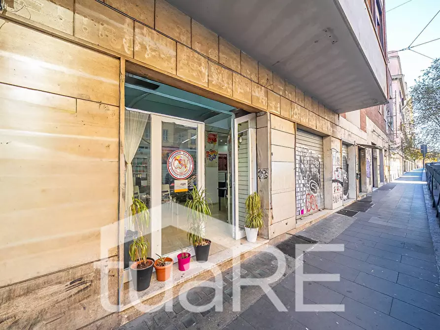 Immagine 4 di Negozio in vendita  in Via Principe Eugenio a Roma