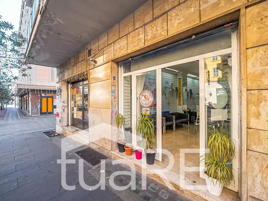 Immagine 5 di Negozio in vendita  in Via Principe Eugenio a Roma