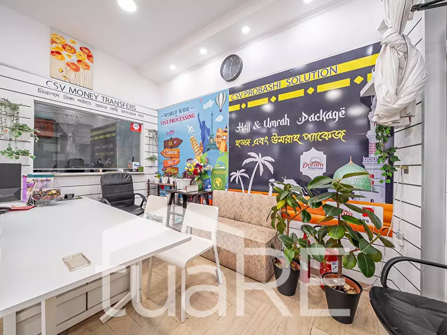 Immagine 8 di Negozio in vendita  in Via Principe Eugenio a Roma