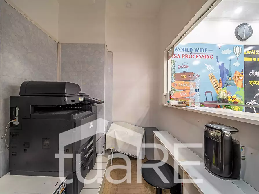 Immagine 18 di Negozio in vendita  in Via Principe Eugenio a Roma