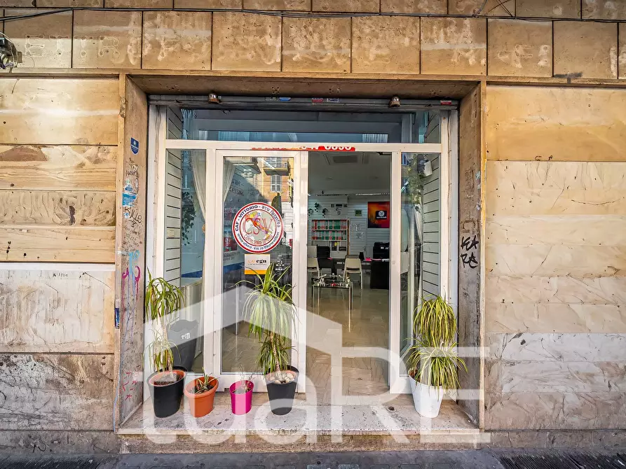 Immagine 19 di Negozio in vendita  in Via Principe Eugenio a Roma