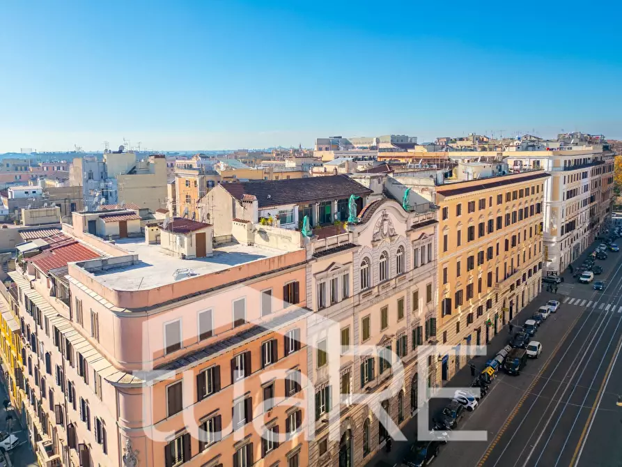 Immagine 23 di Negozio in vendita  in Via Principe Eugenio a Roma