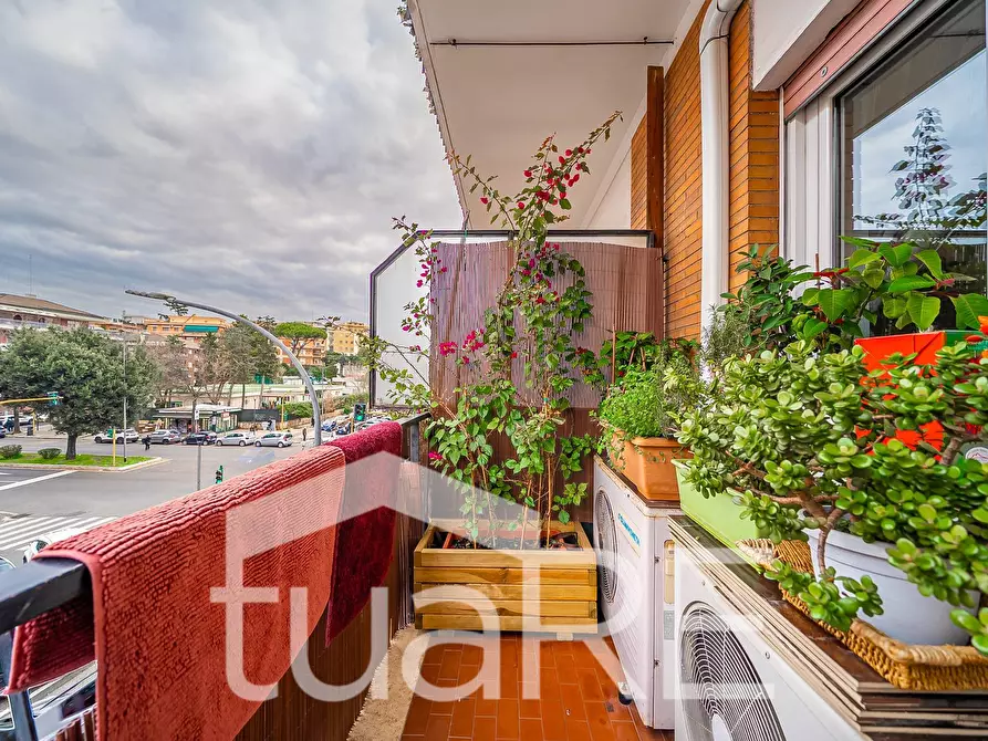 Immagine 14 di Appartamento in vendita  in Viale Dei Colli Portuensi a Roma