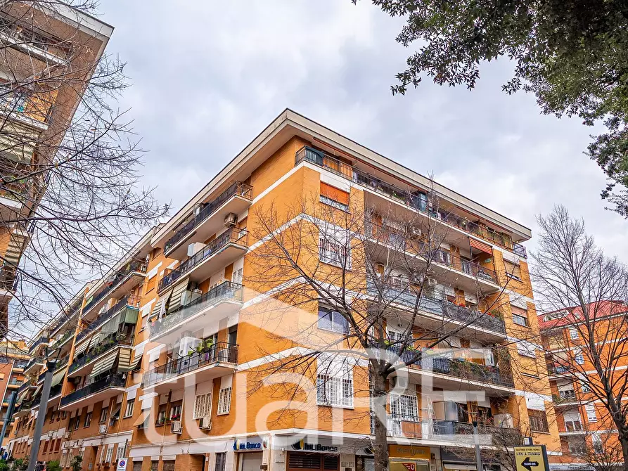 Immagine 26 di Appartamento in vendita  in Viale Dei Colli Portuensi a Roma