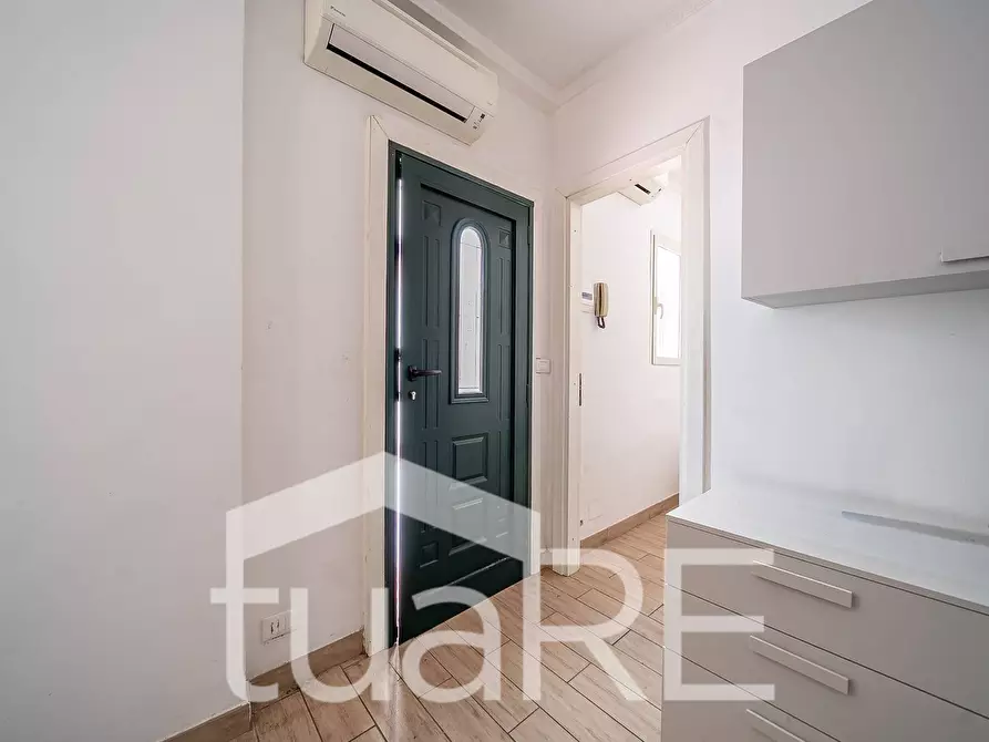 Immagine 8 di Appartamento in vendita  in Via Aurora a Roma