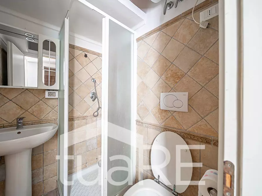 Immagine 9 di Appartamento in vendita  in Via Aurora a Roma