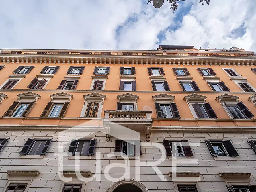 Immagine 12 di Appartamento in vendita  in Via Aurora a Roma