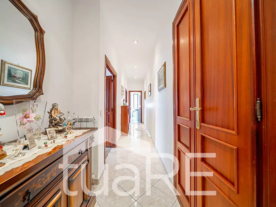 Immagine 4 di Appartamento in vendita  in Via Alessandro Avoli a Roma