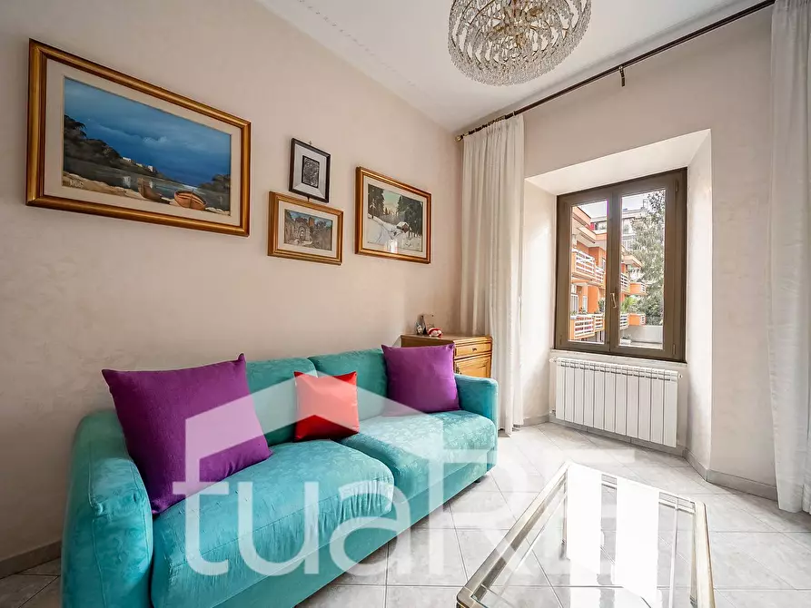 Immagine 6 di Appartamento in vendita  in Via Alessandro Avoli a Roma