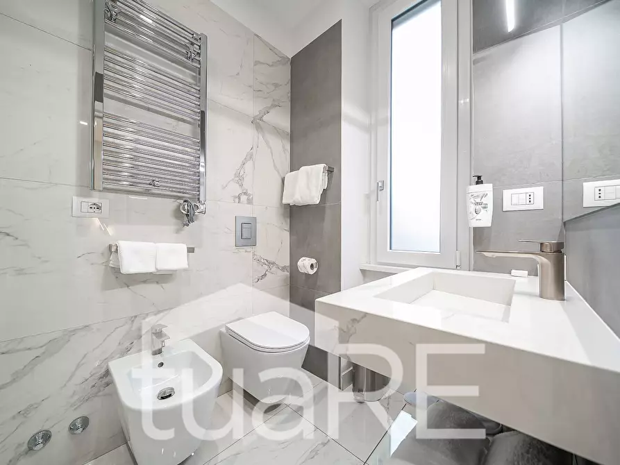 Immagine 11 di Appartamento in vendita  in Via Della Giuliana a Roma