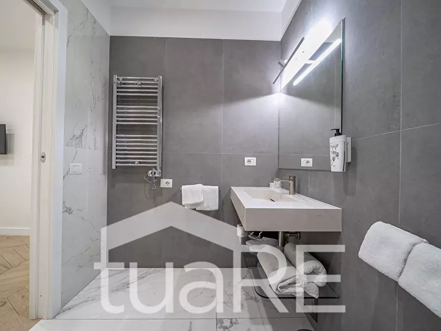 Immagine 16 di Appartamento in vendita  in Via Della Giuliana a Roma