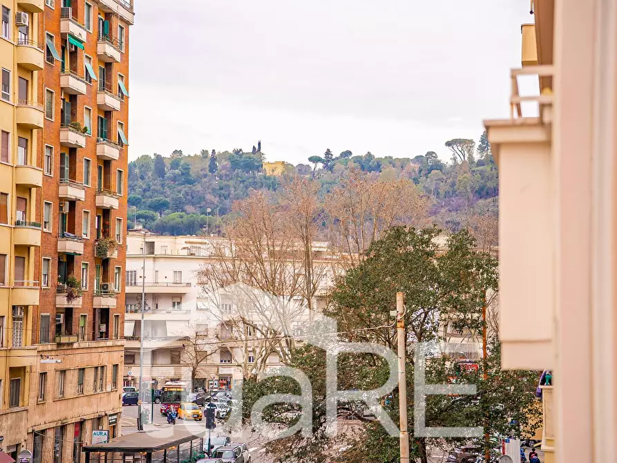 Immagine 18 di Appartamento in vendita  in Via Della Giuliana a Roma