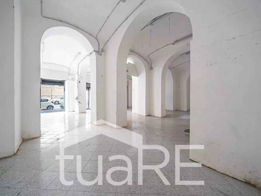 Immagine 8 di Negozio in vendita  in Via Giovanni Giolitti a Roma