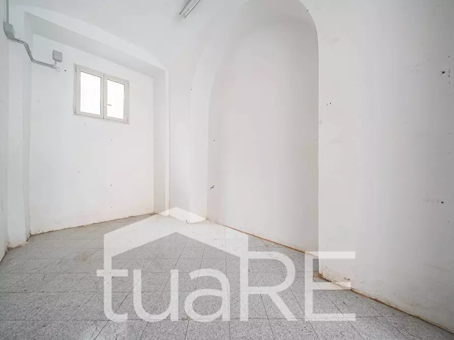 Immagine 15 di Negozio in vendita  in Via Giovanni Giolitti a Roma