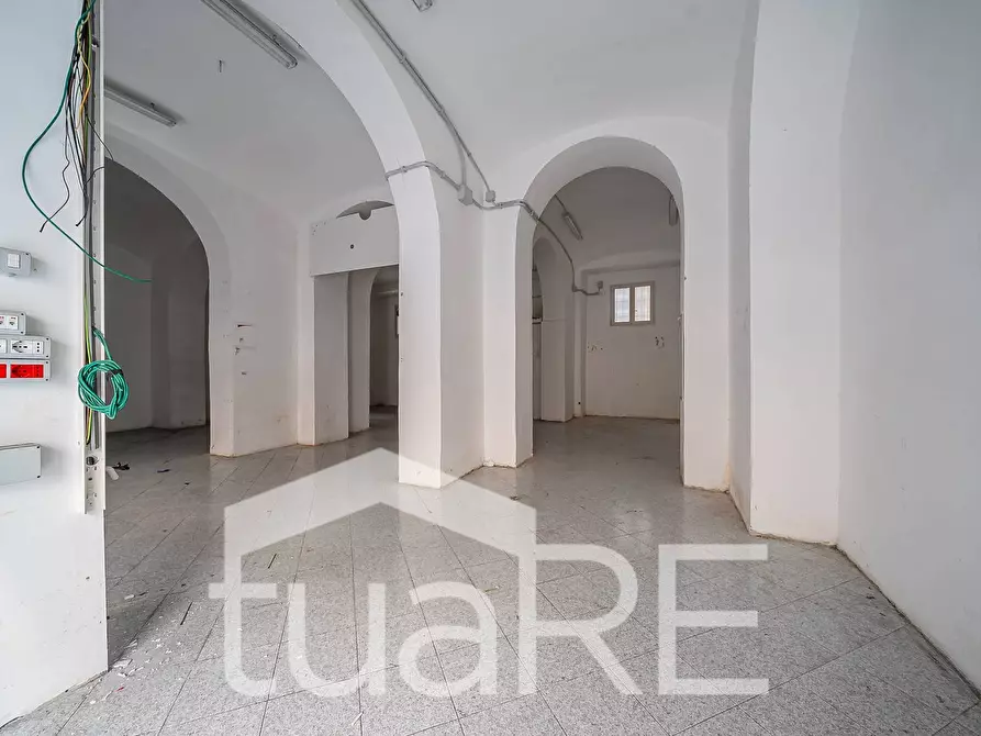 Immagine 17 di Negozio in vendita  in Via Giovanni Giolitti a Roma