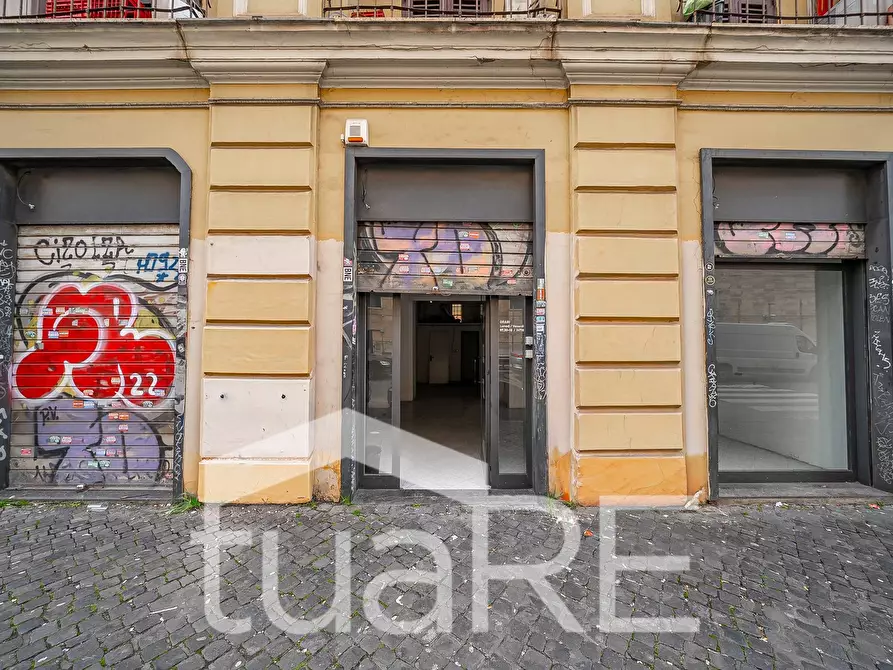 Immagine 4 di Negozio in vendita  in Via Giovanni Giolitti a Roma