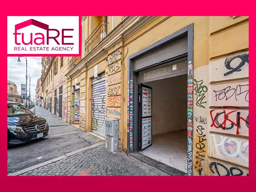 Immagine 1 di Negozio in vendita  in Via Giovanni Giolitti a Roma