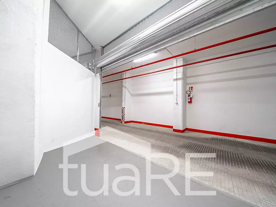 Immagine 6 di Box auto in vendita  in Via Iacopo Belgrado a Roma