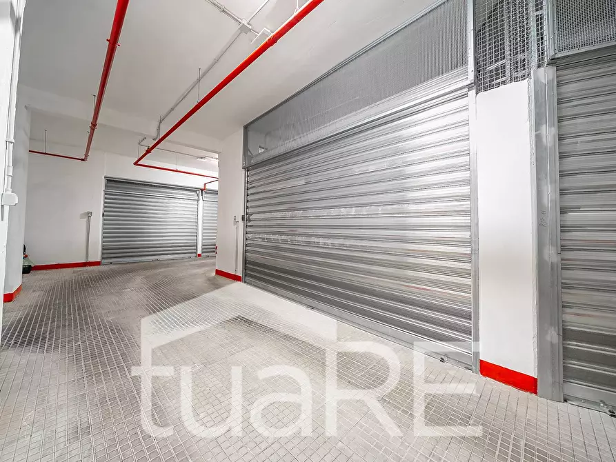 Immagine 9 di Box auto in vendita  in Via Iacopo Belgrado a Roma