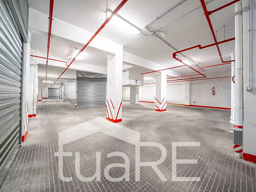 Immagine 14 di Box auto in vendita  in Via Iacopo Belgrado a Roma