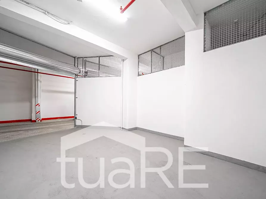 Immagine 6 di Box auto in vendita  in Via Iacopo Belgrado a Roma