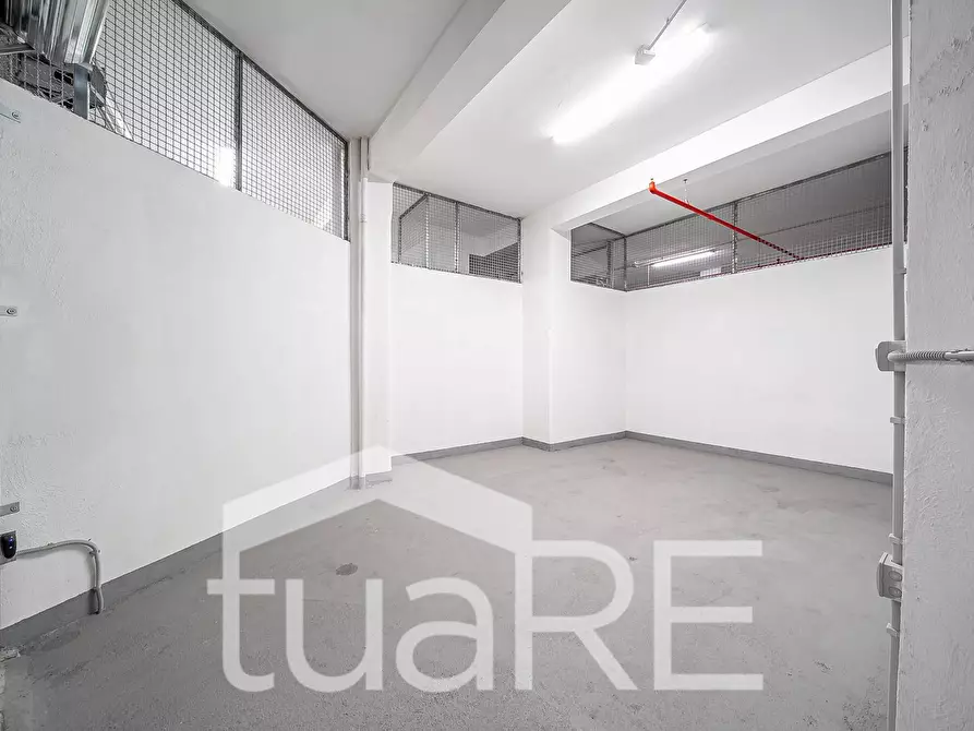 Immagine 11 di Box auto in vendita  in Via Iacopo Belgrado a Roma