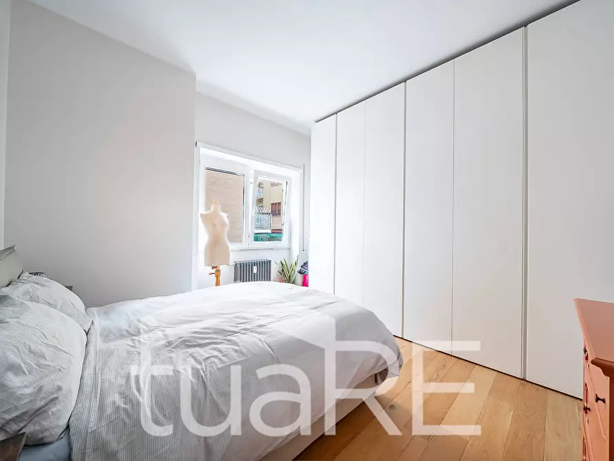 Immagine 8 di Appartamento in vendita  in Via Luigi Zambarelli a Roma