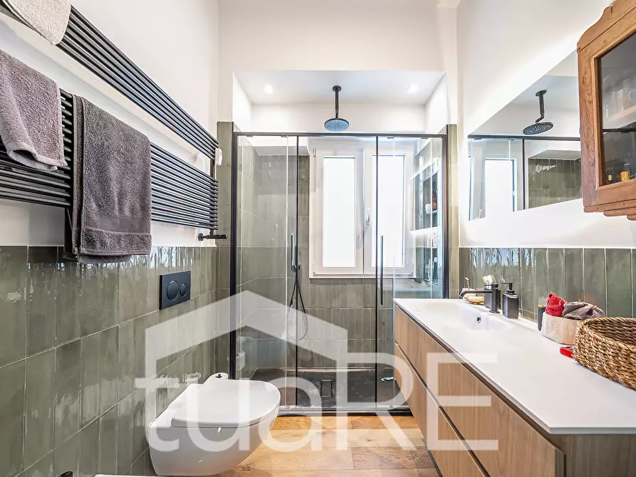 Immagine 9 di Appartamento in vendita  in Via Luigi Zambarelli a Roma