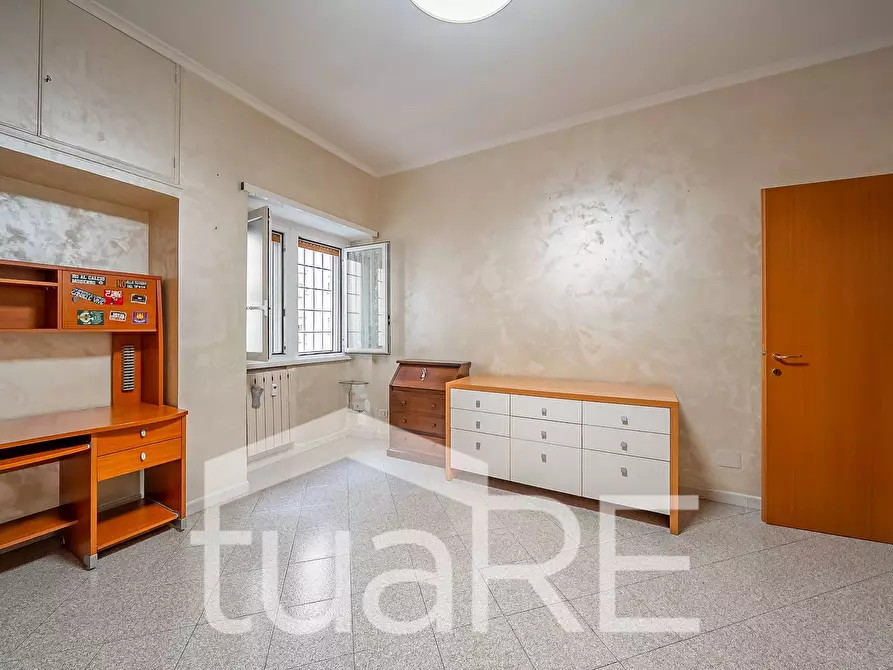 Immagine 5 di Appartamento in vendita  in Via Asinari Di San Marzano a Roma