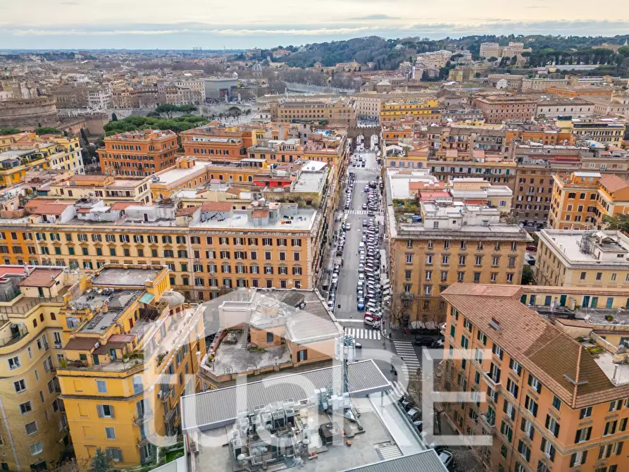 Immagine 20 di Appartamento in vendita  in Via Properzio a Roma